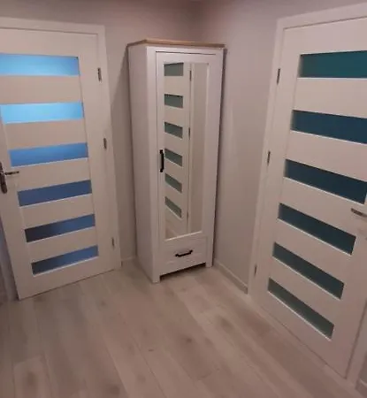 Przy Promenadzie Usteckiej *